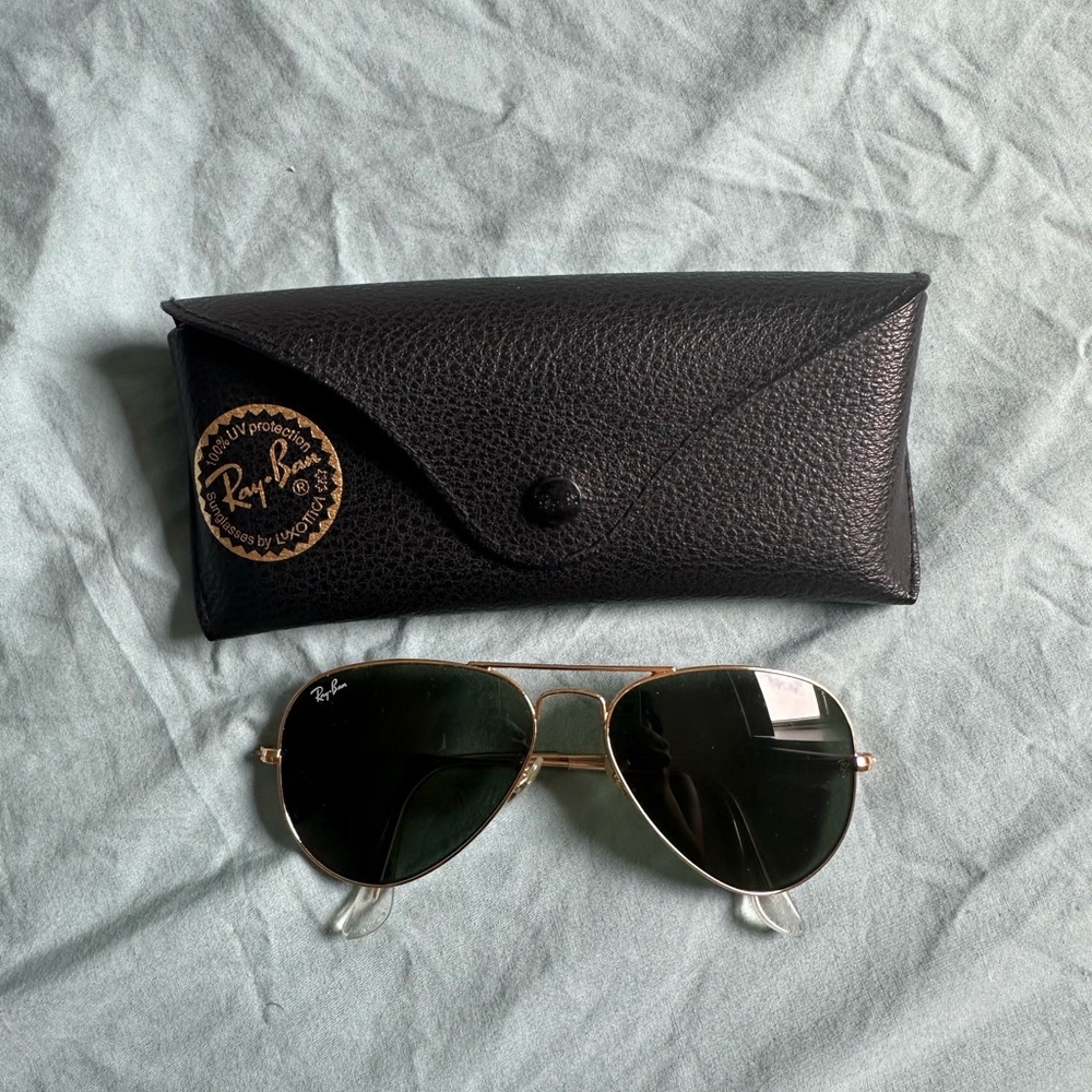 Ray ban aviator sunglasses